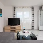 Paramount Dugi Rat