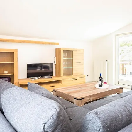 Paramount Apartment *