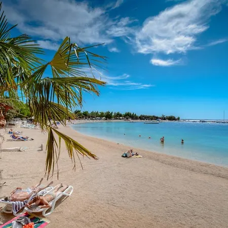 アパート Paramount ドゥギ・ラット