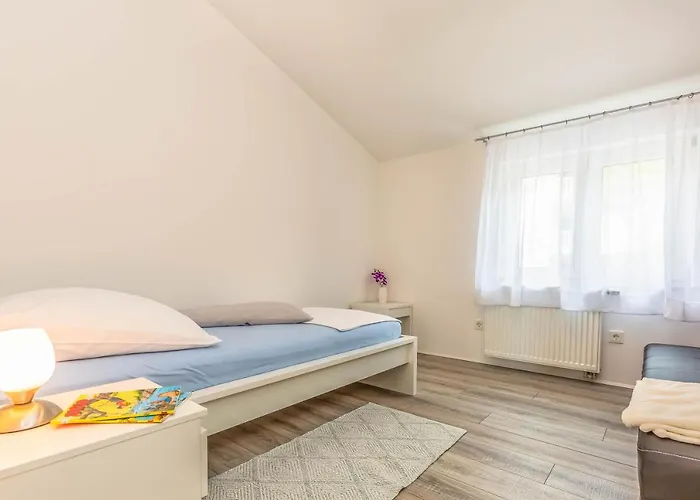 Paramount * Dugi Rat