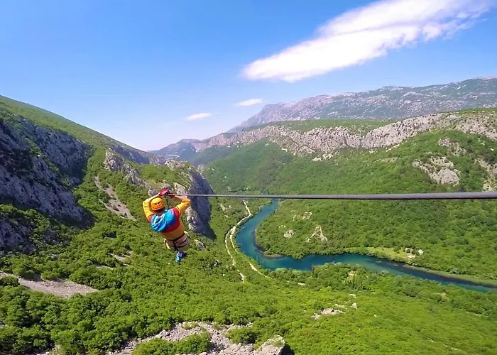 Paramount * Dugi Rat